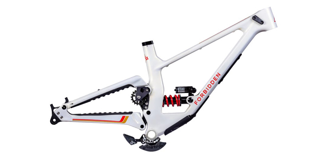 white 01.jpg?VersionId=WxC2.iz.TfDduSJLTi.HOsmPgiC5