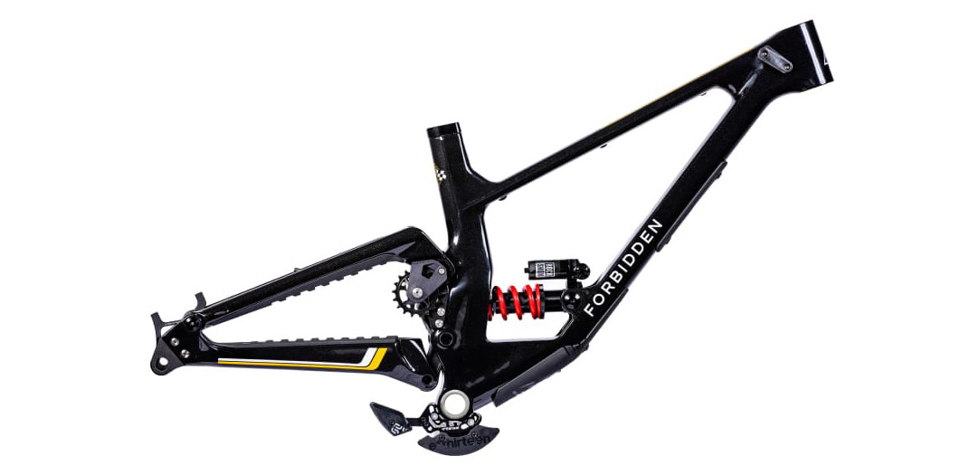 black 01.jpg?VersionId=M 1ivjTJlmMFy
