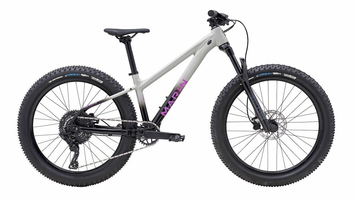 24 01.jpg?VersionId=Dpal7w0Fq8D8T0G2iBwA9p913