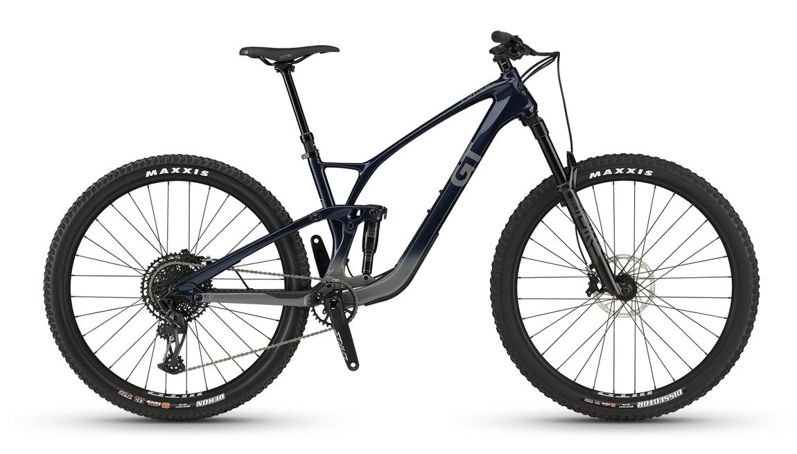 c pro 01.jpg?VersionId=RB.3y2V hpaOrG65RZJ3KAjjnfZ03