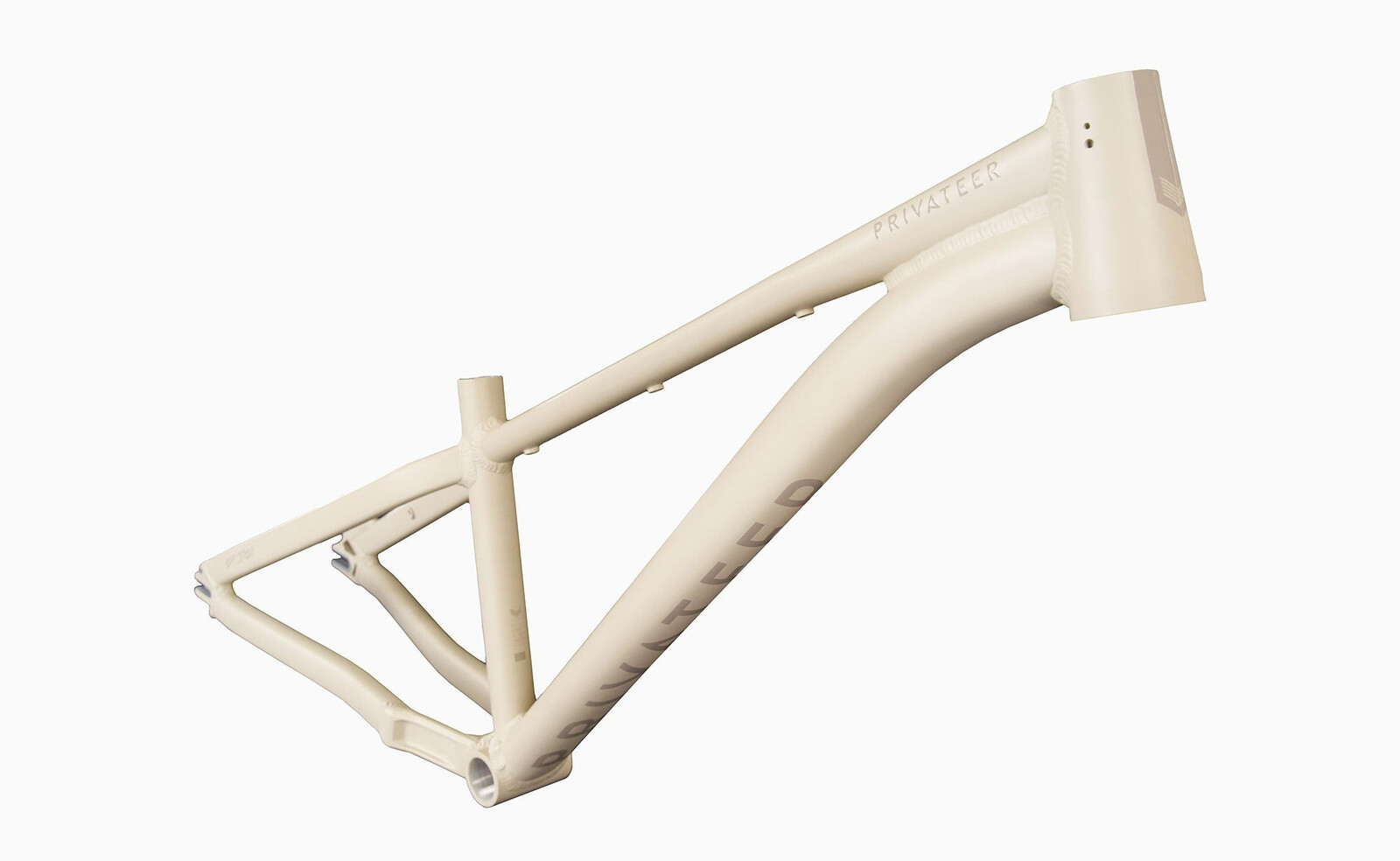 dj 02.jpg?VersionId=h8Rhpi xQrtn57