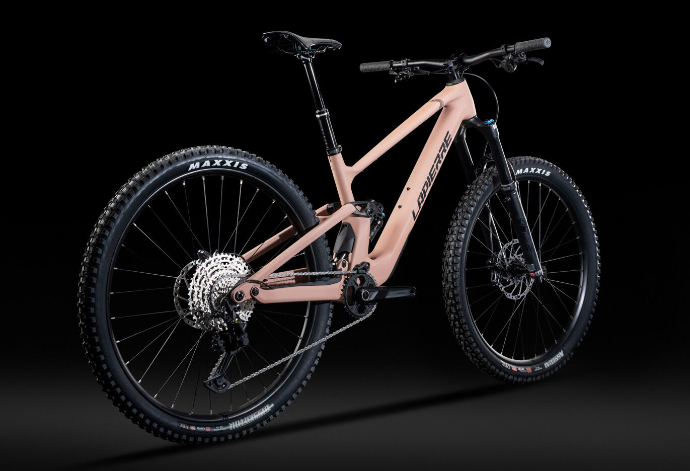 2025 Lapierre Zesty CF 7.9 Bike - Reviews, Comparisons, Specs