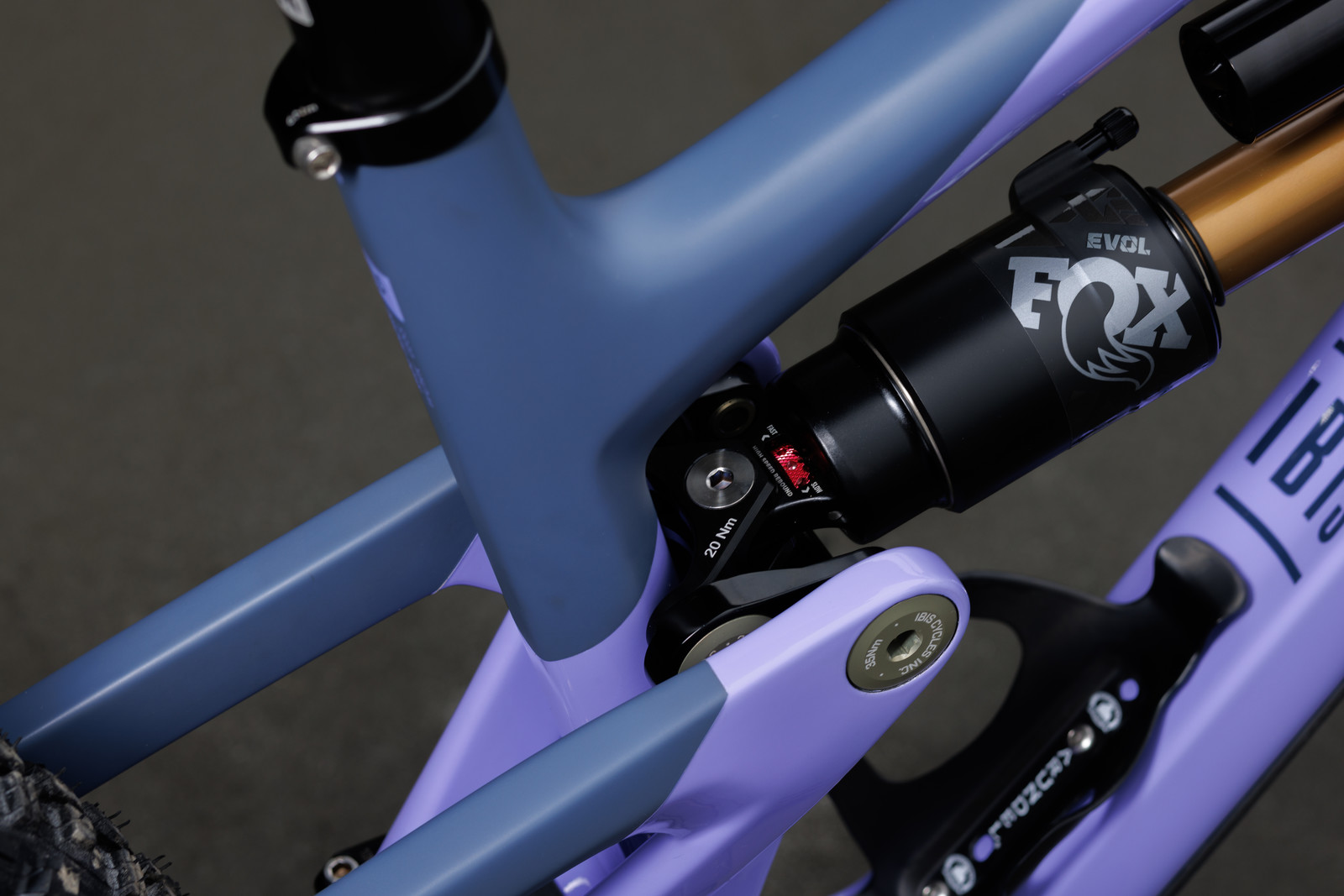 detail 04.png?VersionId=