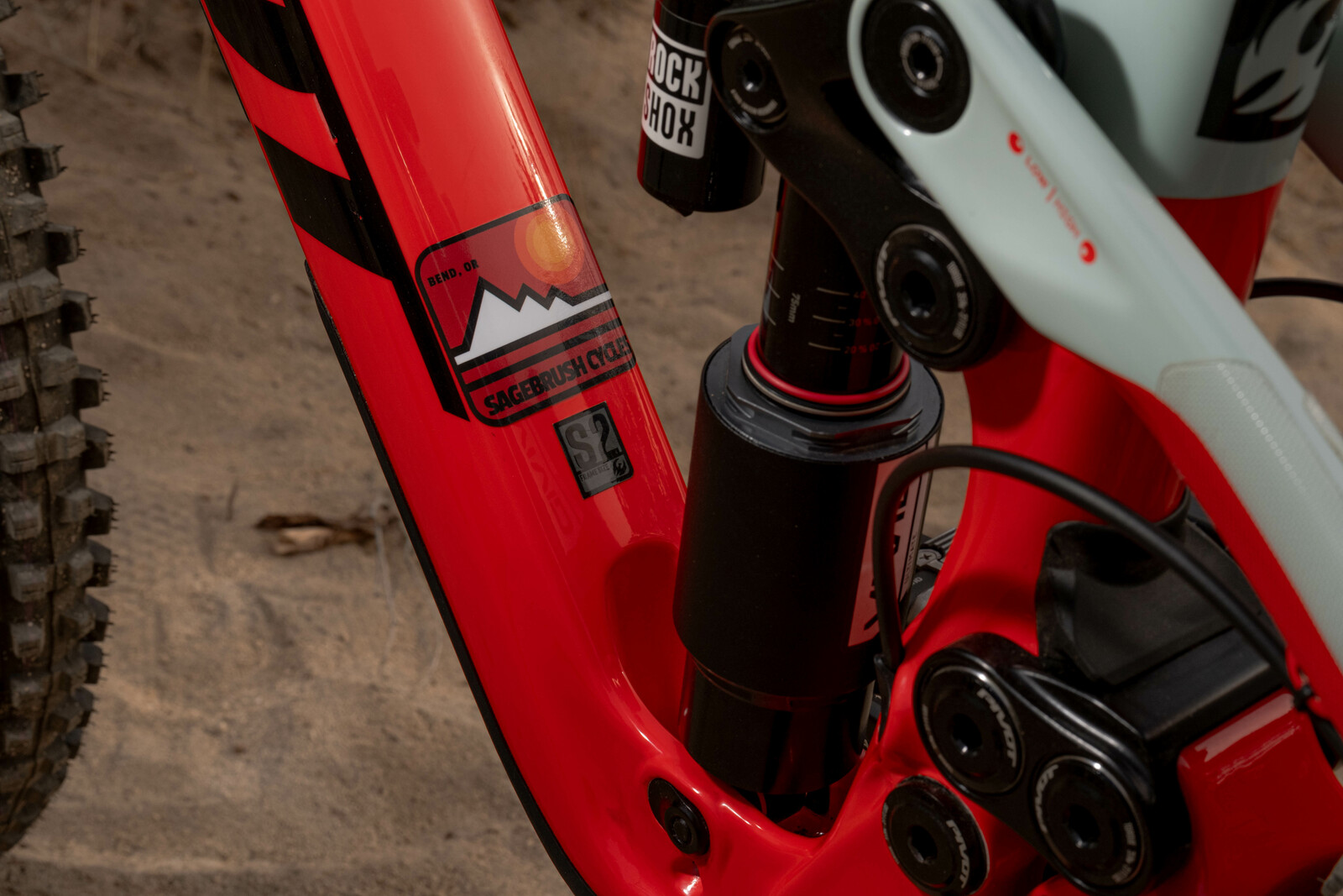 Sagebrush Cycles, Pivot Cycles, RockShox. 