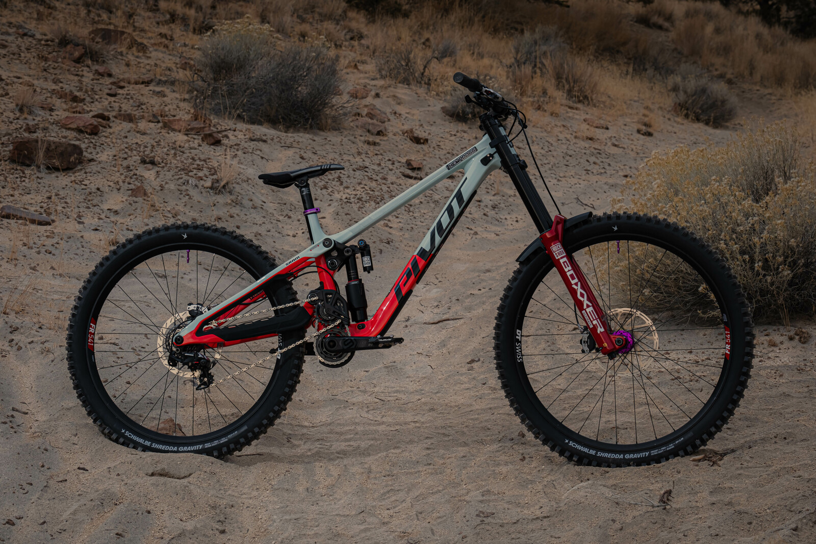 Custom build from Sagebrush Cycles 