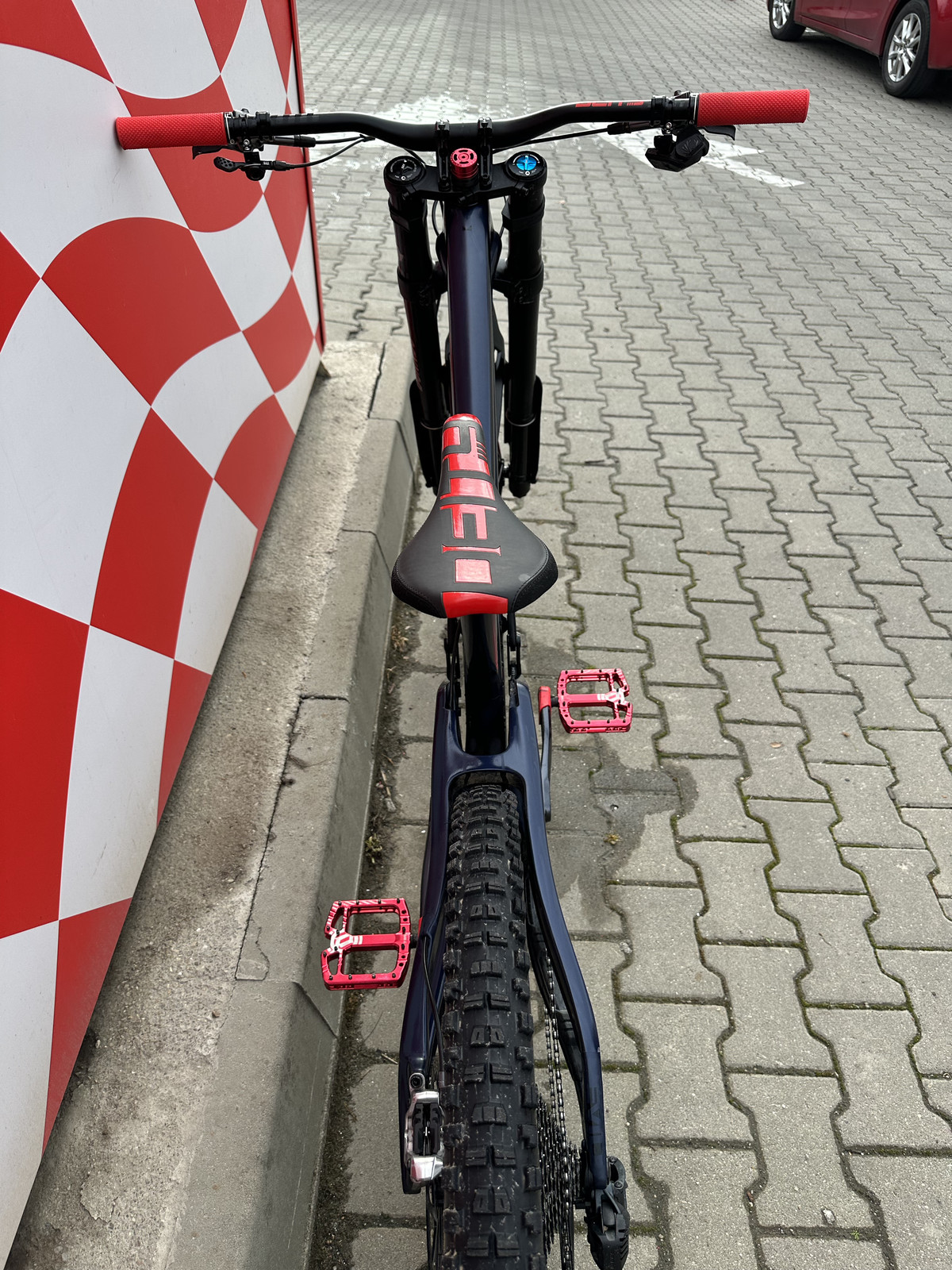 Evil Insurgent LS - trexyz's Bike Check - Vital MTB