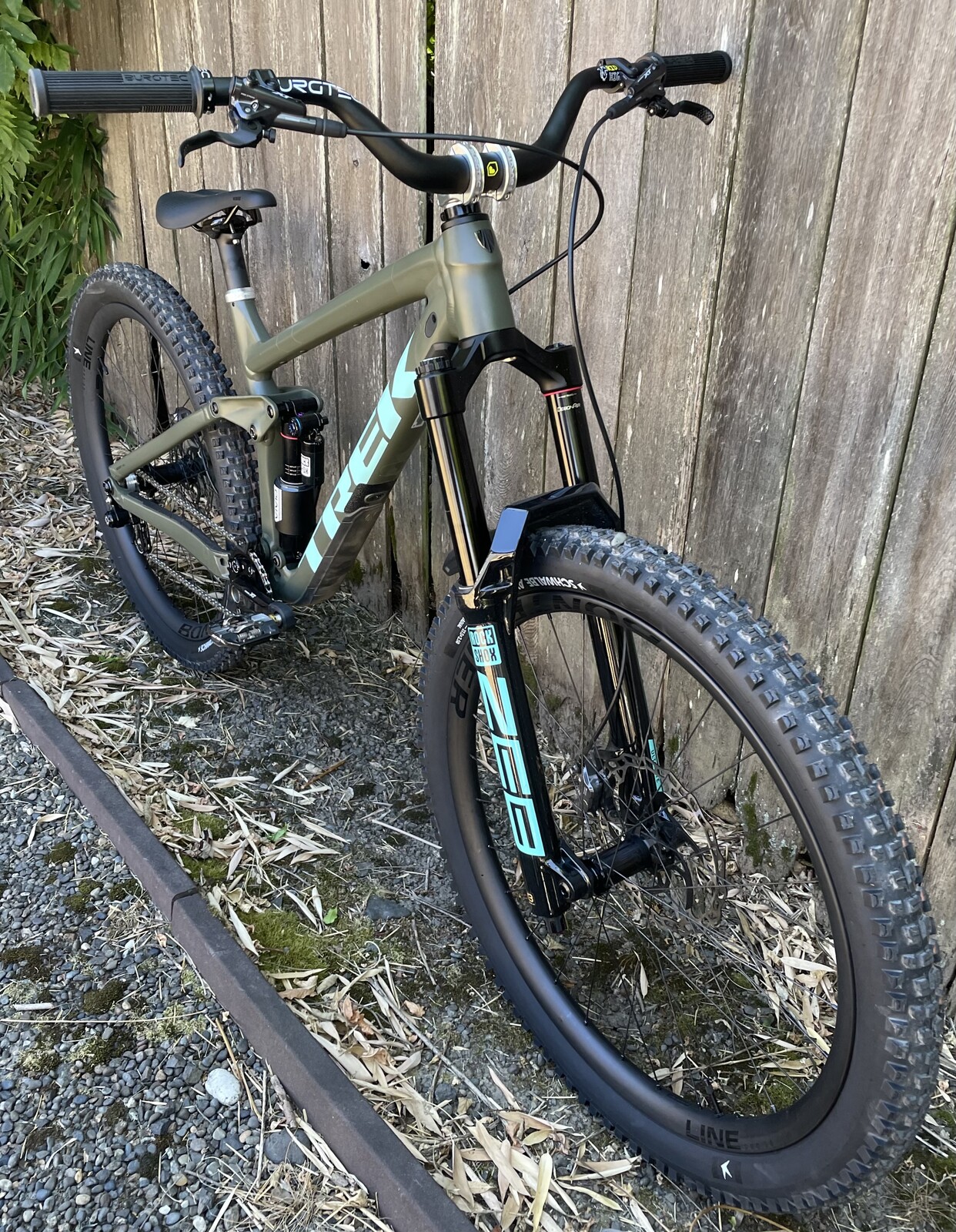 Trek Remedy 8 single speed - coregrind's Bike Check - Vital MTB
