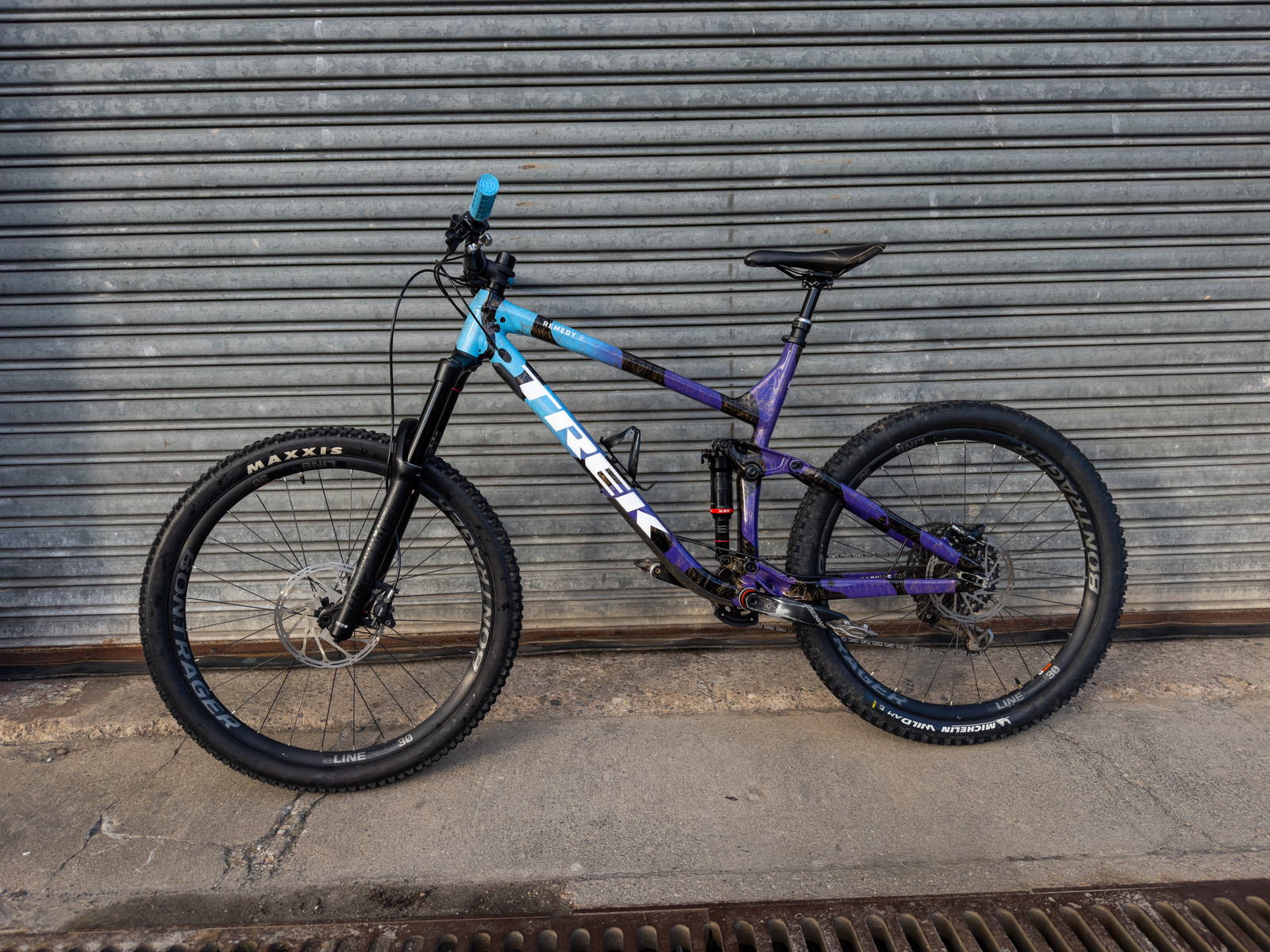 TREK REMEDY8 カスタムあり My unique custom trek remedy 8 2018 : r/mountainbiking