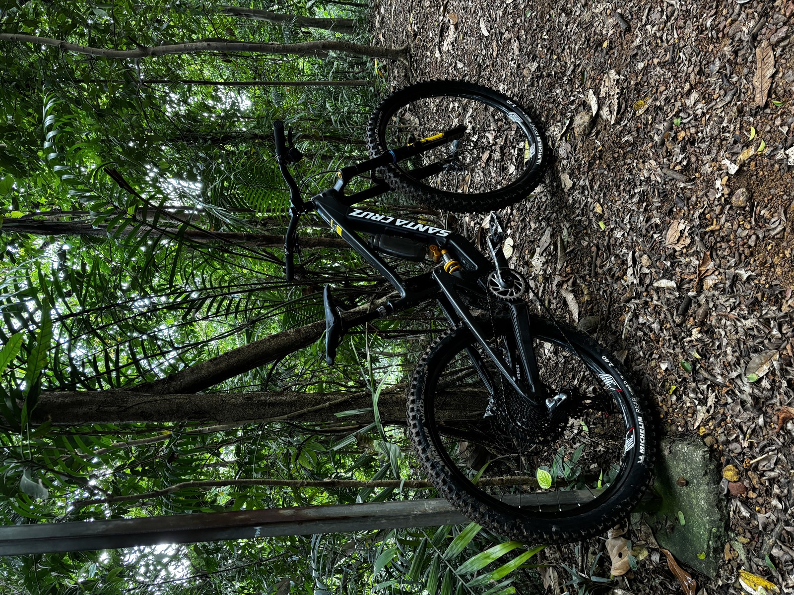 Santa Cruz Nomad v6 Updated - shamjani71's Bike Check - Vital MTB