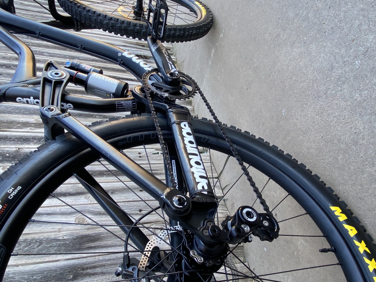 Kona Entourage Mini Mullet - Snowman00's Bike Check - Vital MTB