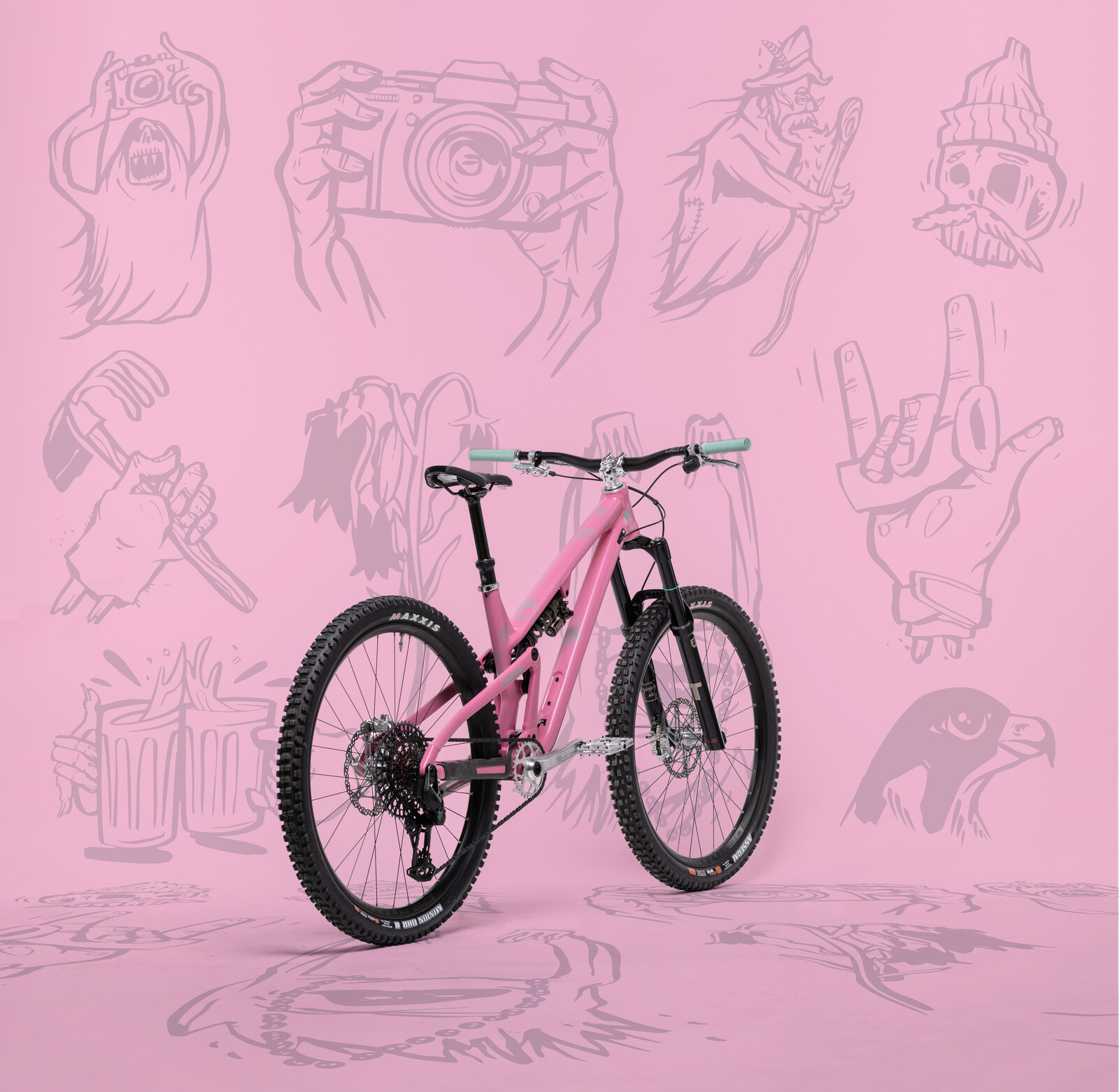 Commencal Meta V5 Custom Build for Jara Sijka - FDF Bike Shop's