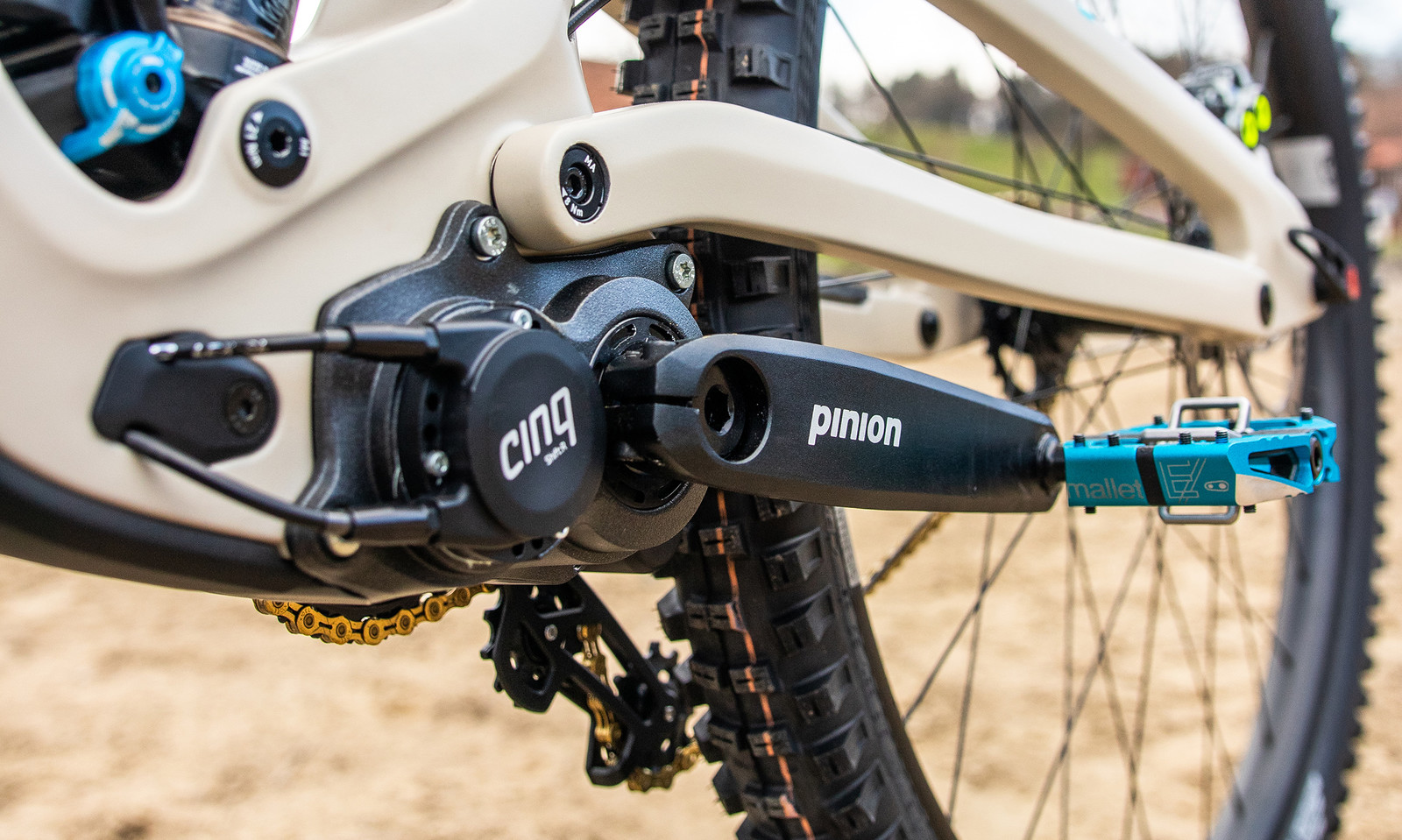 drivetrain crop