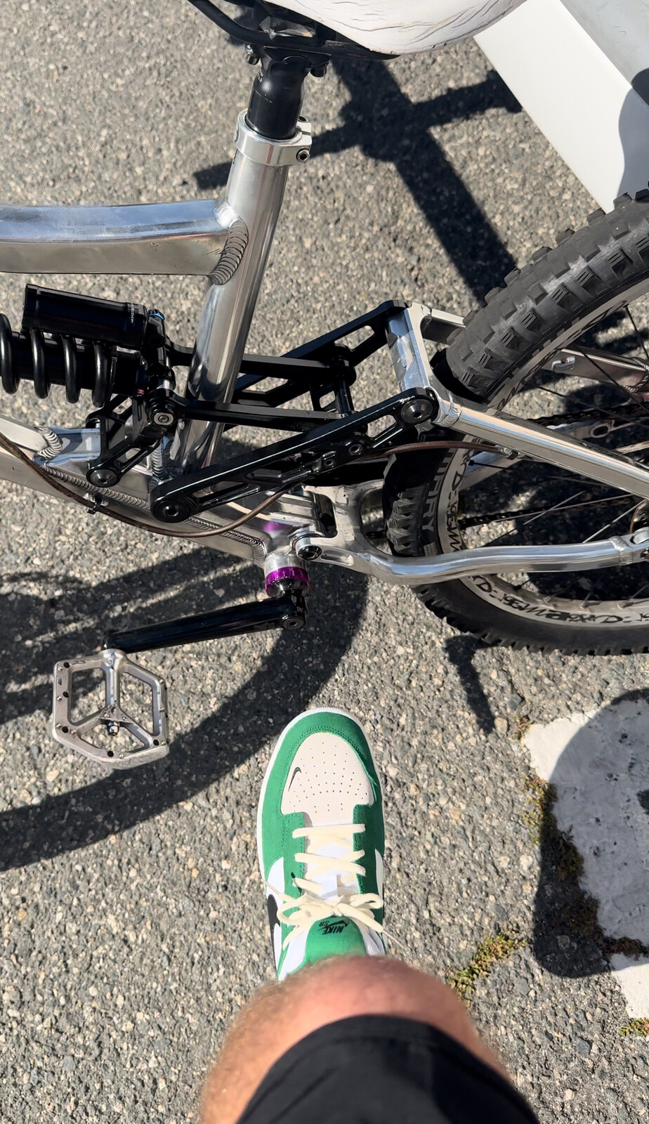 Bonus pic of my precious knolly podium. Stolen from me in july in anaheim california. Polished frame. Profile cranks. Hope tech3 brakes. BoxxerWC with Ohlins cartridge and Hope one piece stem/crown. Please help me get my baby back! Thanks!