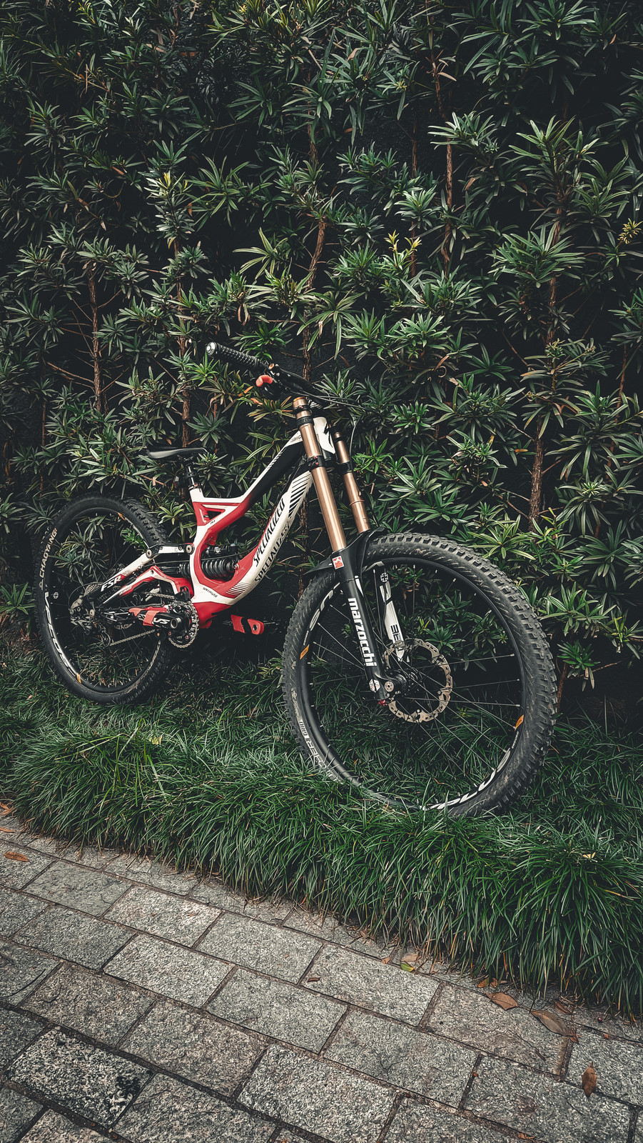 Specialized Demo 8 2012 27.5 - 47ClayMore47's Bike Check - Vital MTB