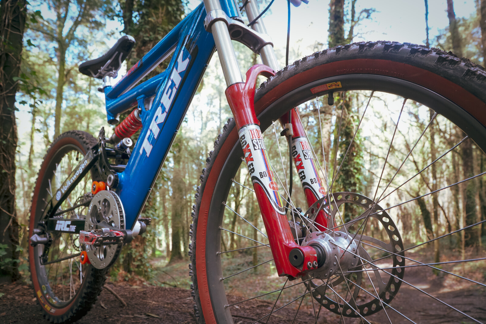 トレック Supercaliber フレーム一体式リアサスを搭載した新型XC