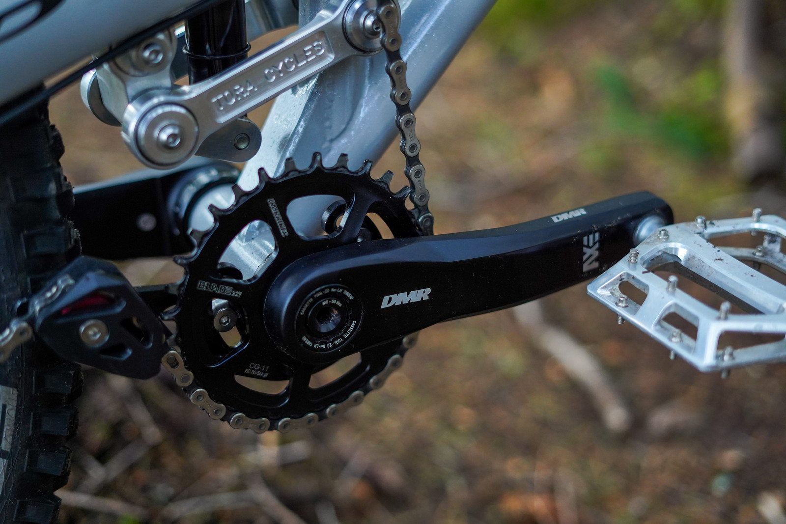 165mm AXE Cranks w/ 32t Blade Ring