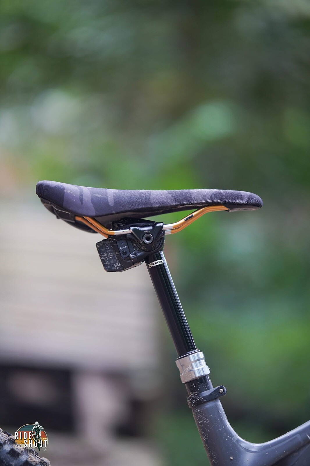 Rockshox AXS Reverb 125mm DMR OiOi saddle