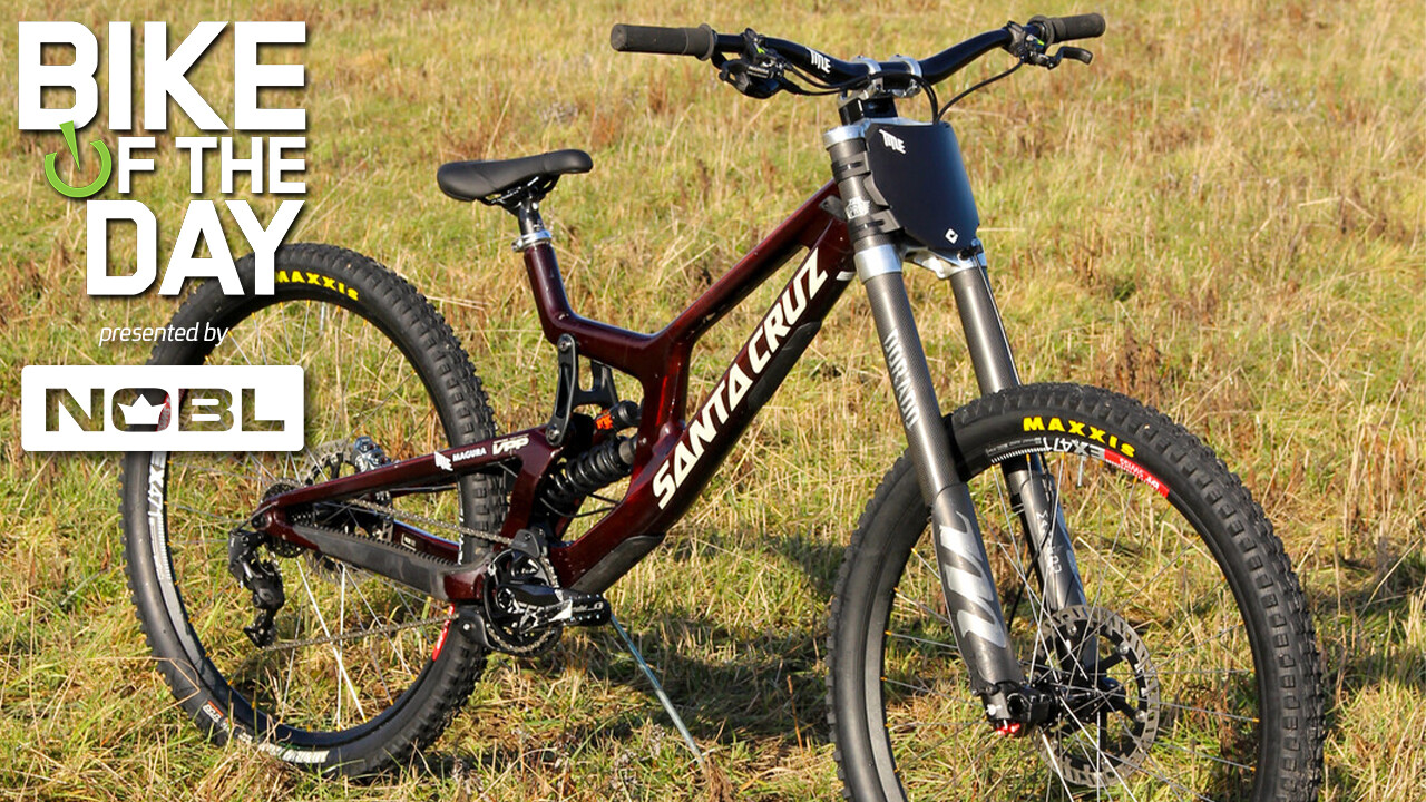 Downhill Bike Suspension Downhill V10 Santa Cruz V10 TITLE