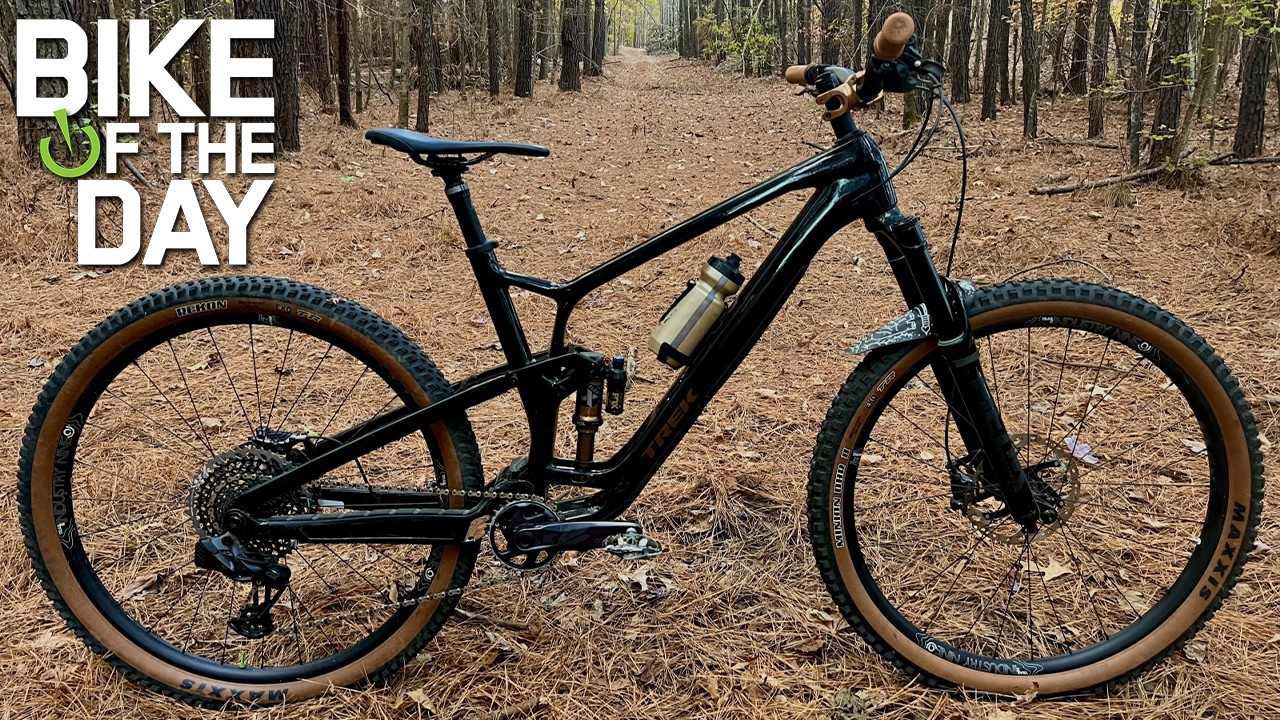 Trek%20Fuel%20EX%20gold%20FB.jpeg?VersionId=rVfrcMzJJpx9eTH.eGww0WlGibg.OHii&itok=JzSnFTDP