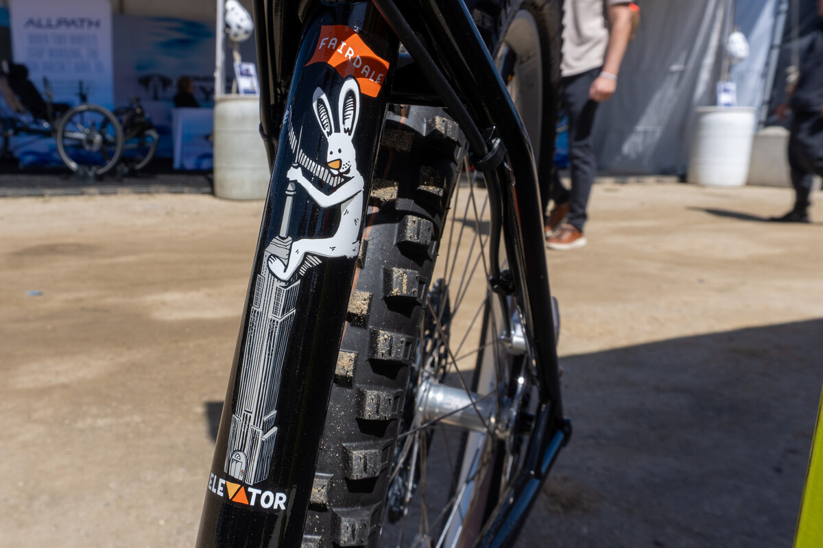 Untitled-70.jpg?VersionId=GLJL