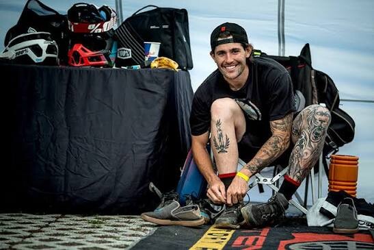 images %289%29 0.jpeg?VersionId=XA4pQoBZbci