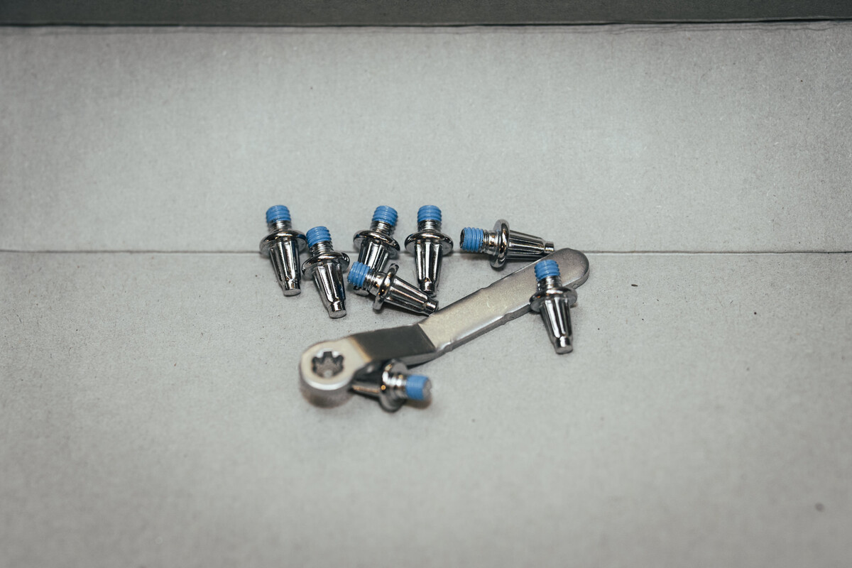 shimano.pins