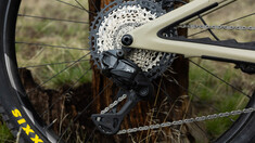 Wireless Shifting For The Masses – Shimano Introduces Deore and XT Di2