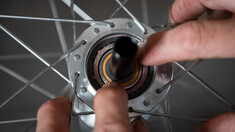 Another Anti-Kickback Device – DT Swiss DF Upgrade Kit for DEG Hubs Tested