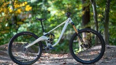 High-Pivot, Gearbox Enduro Bike for $5,999 – Introducing the Priority Vanth
