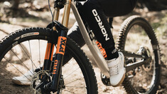 First Look – 2027 FOX 40 Fork and Grip X2 Damper Breakdown