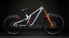Commencal Supreme DH V5 Goes Into Production