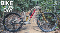 Bike of the Day: Trek Slash 7