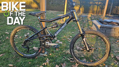 Bike of the Day: Santa Cruz Bullit (2004)