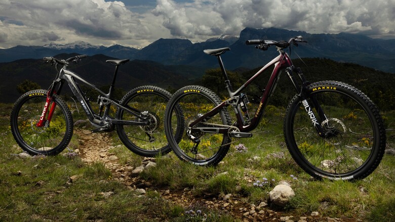 intense インテンス6.6 Intense 6.6 Mountain Bike Quick Review - Interbike 2006