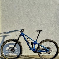 88601209-A6D7-47A1-BD4B-1937120B2877