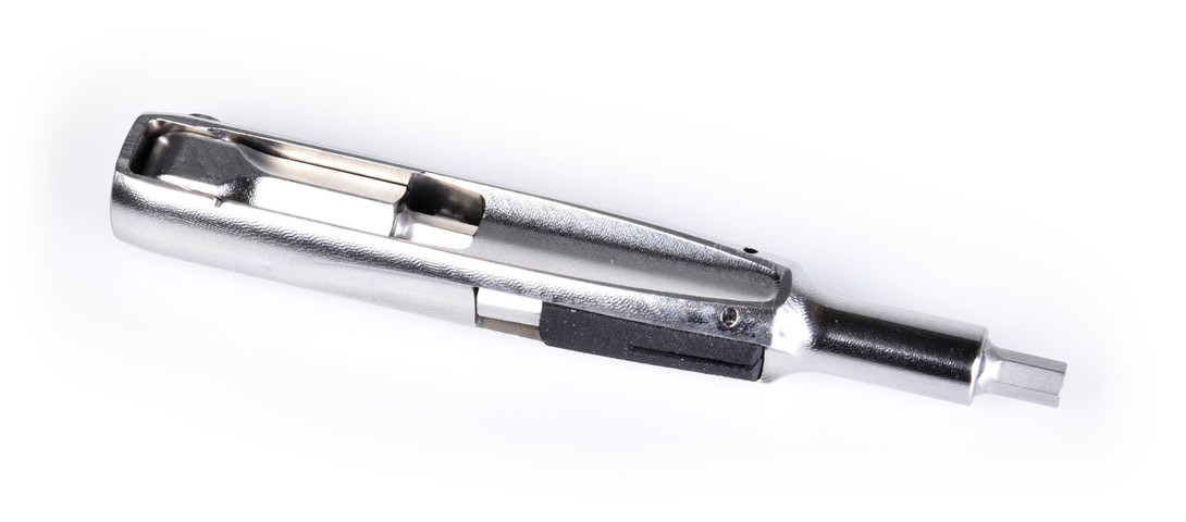 screwtool-lyingFlat-closed-wide 0.jpg?VersionId=Qs