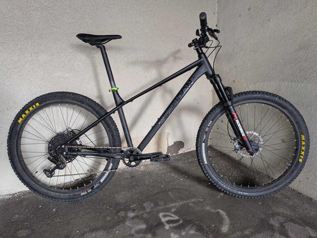 PXL 20251216 213809856