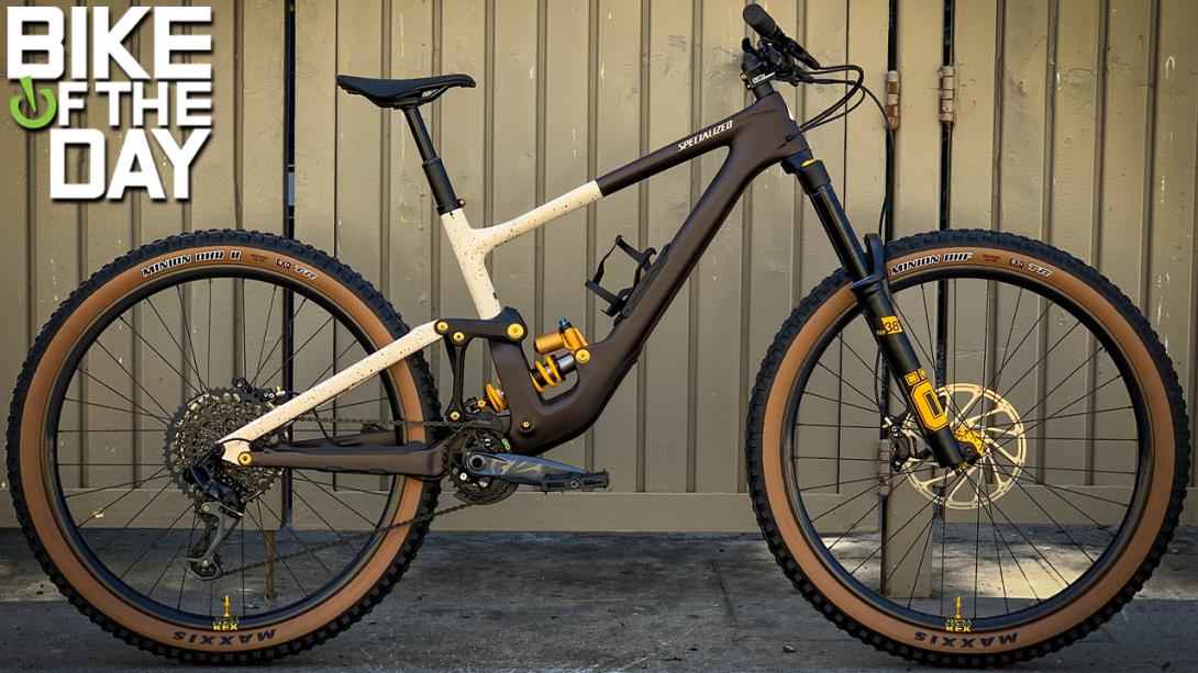 original Specialized Enduro LTD FB.jpg?VersionId=j9SqjVFHf5RxFWjkTtY.w2c68h