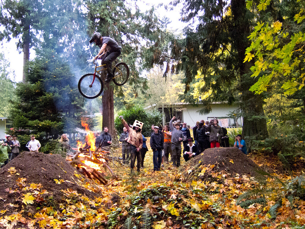 gallery-product-WhipoffWorlds-03.jpg.jpg?VersionId=uTBPK8jIeDOON