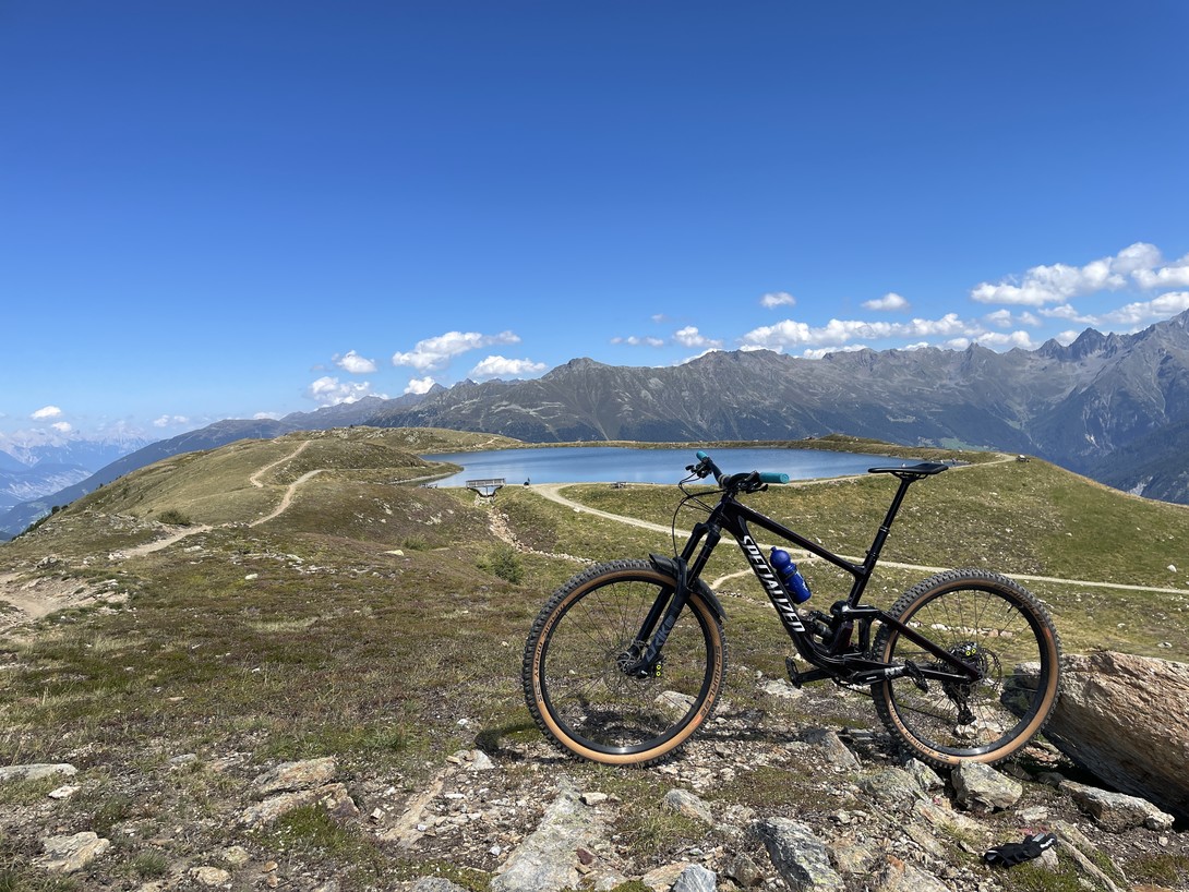 3861E9DA-117C-4C6D-BFC3-D92A915C1D67